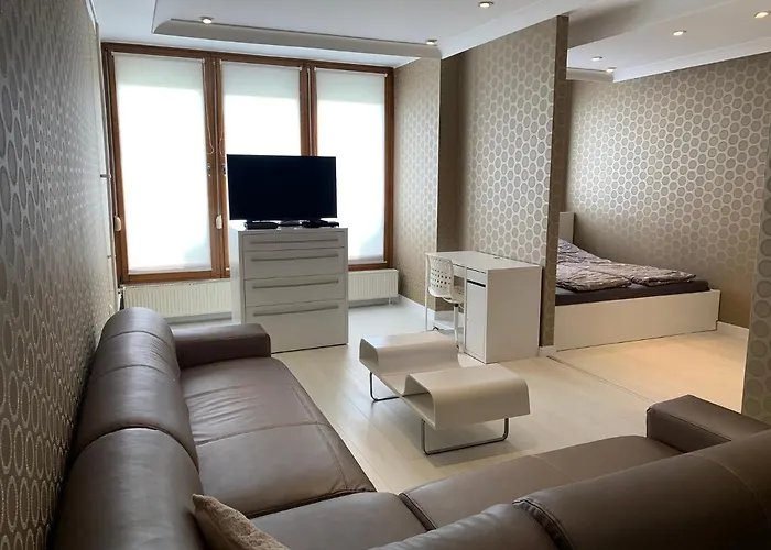 Ruben Center Apartment